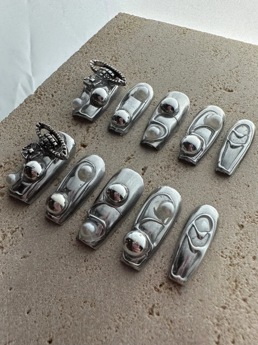 Chrome Galaxy Press On Nails detail 2