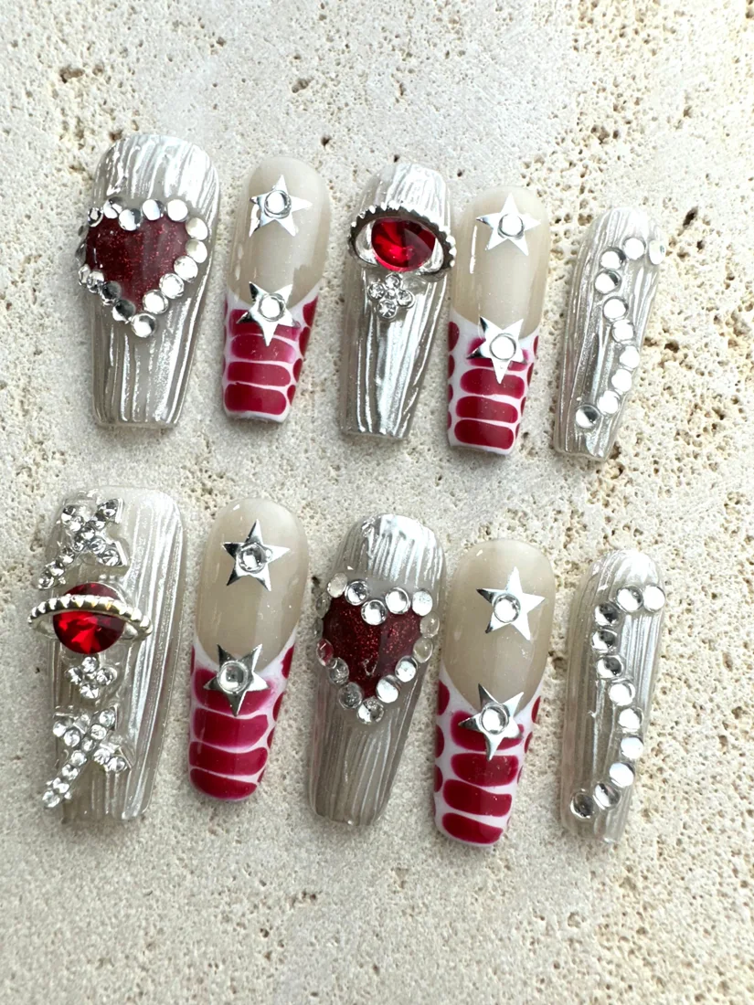Y2K Hearts Press On Nails detail 3