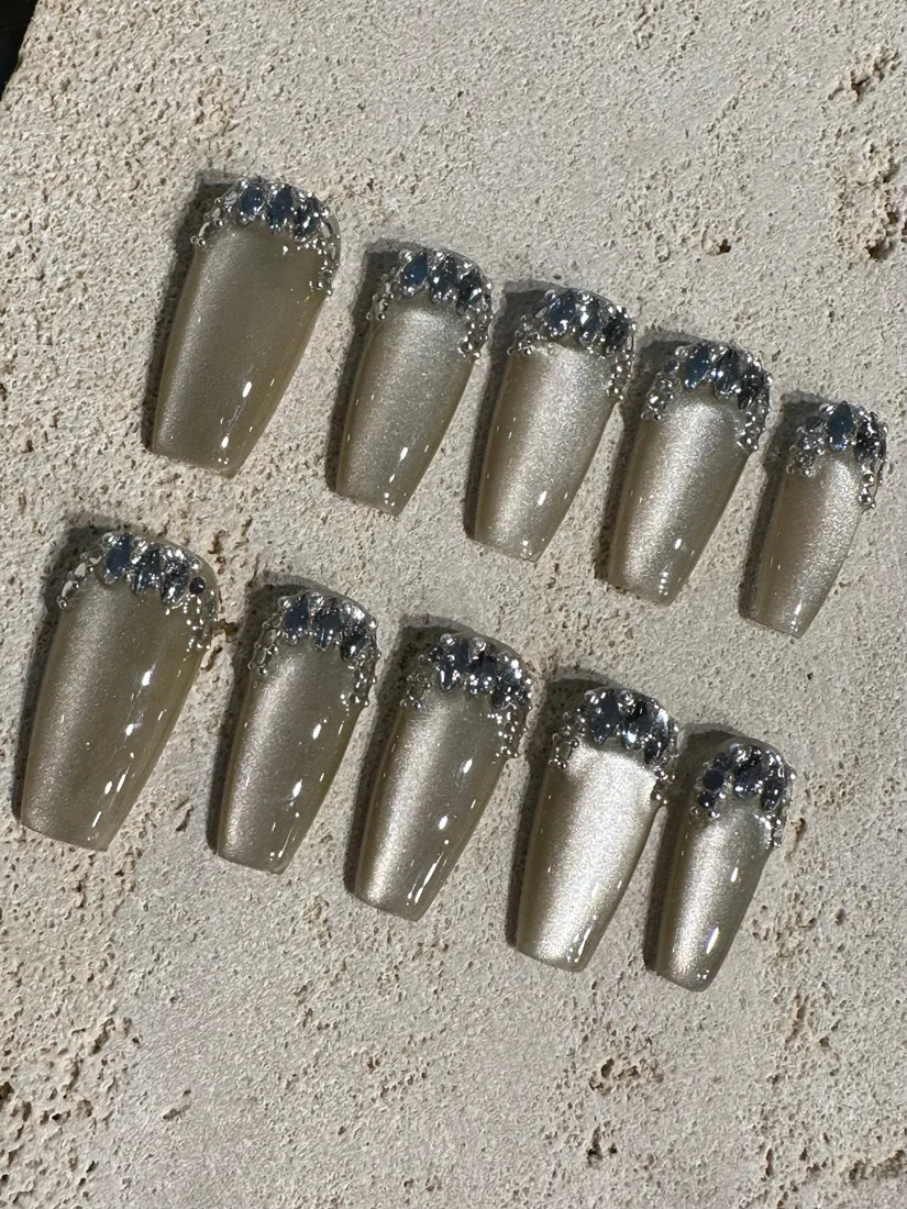 Icy Queen Press On Nails detail 3