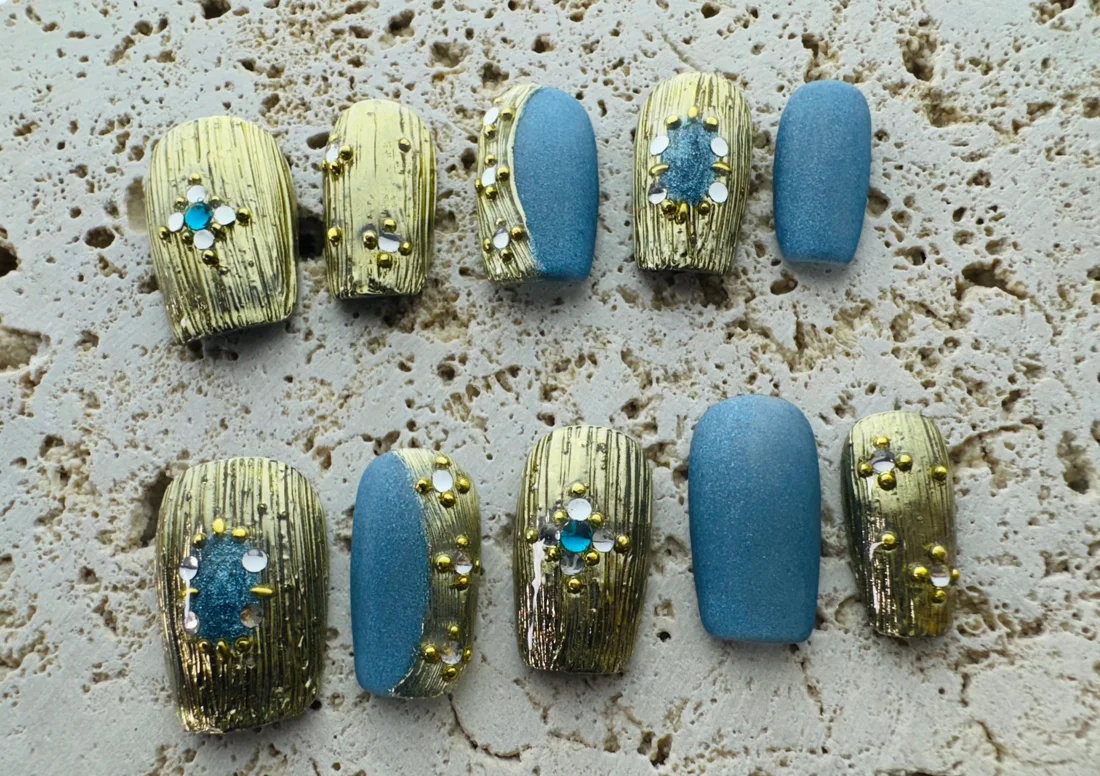 Blue Buccellati Diamond Press On Nails detail 4