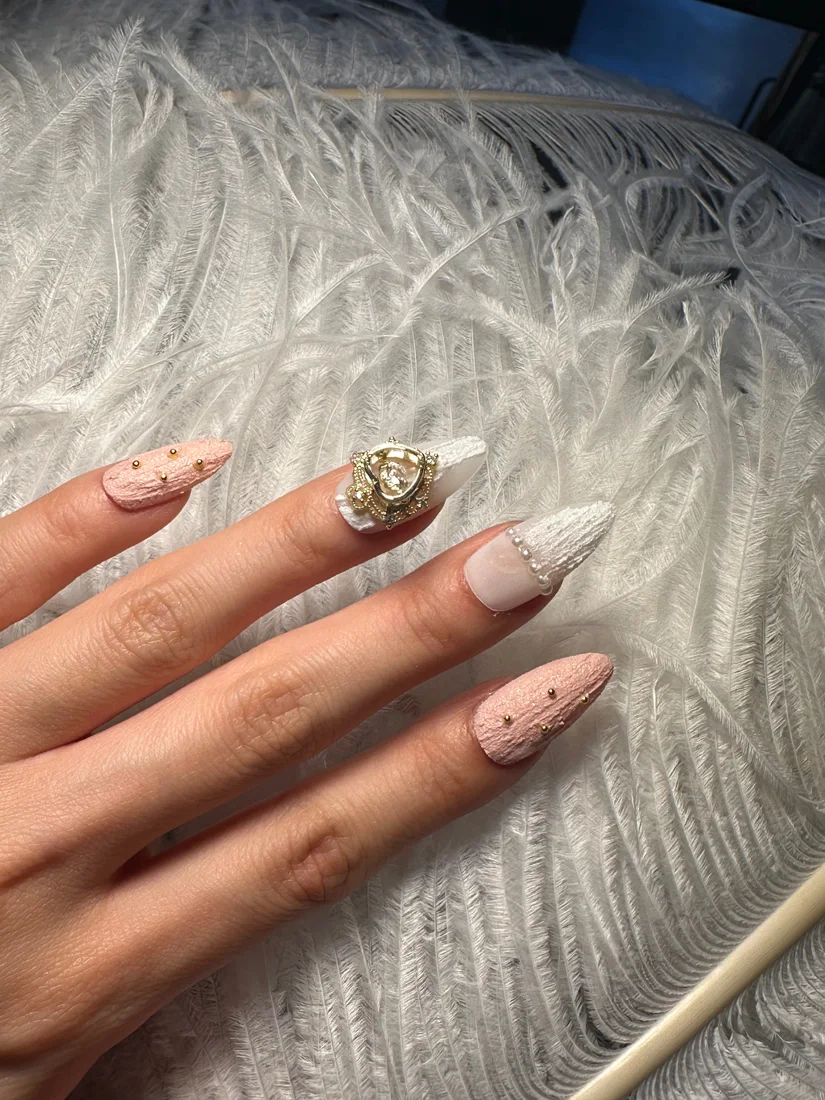 Royal Plaid Press On Nails — Pink detail 6