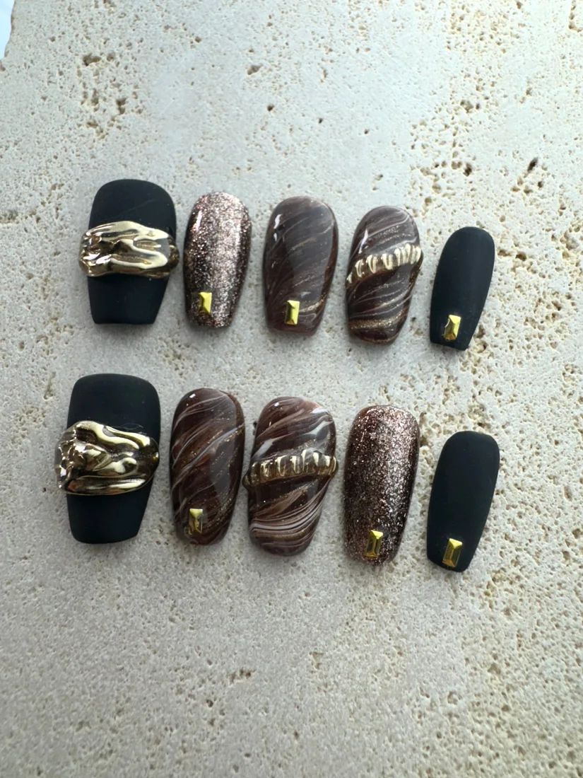 Black Symphony Press On Nails detail 6