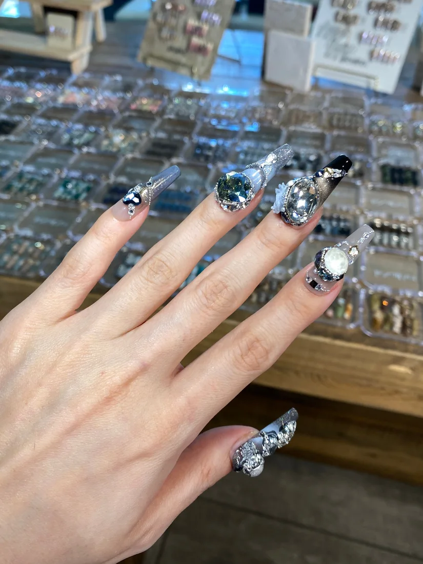 Million Dollar Baby Press On Nails detail 3