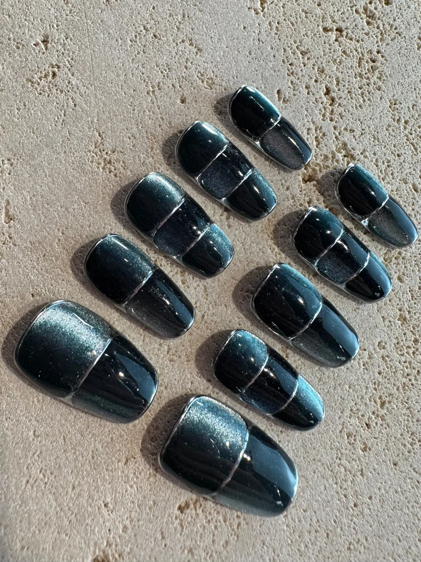 Green Gemstone Press On Nails - Medium Square detail 3
