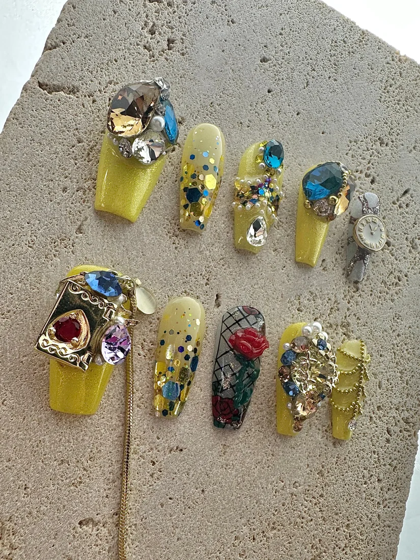 New Year Press On Nails detail 2