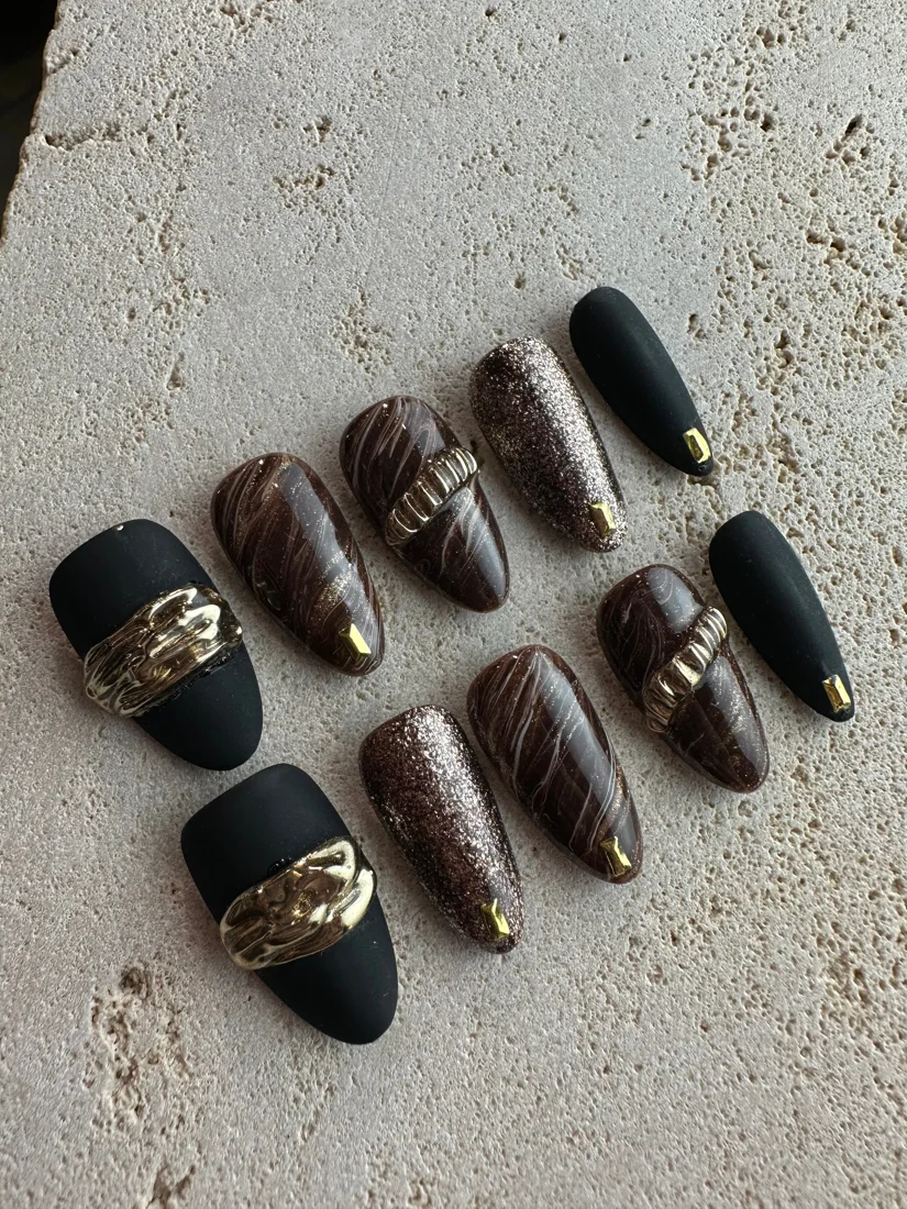 Black Symphony Press On Nails detail 3