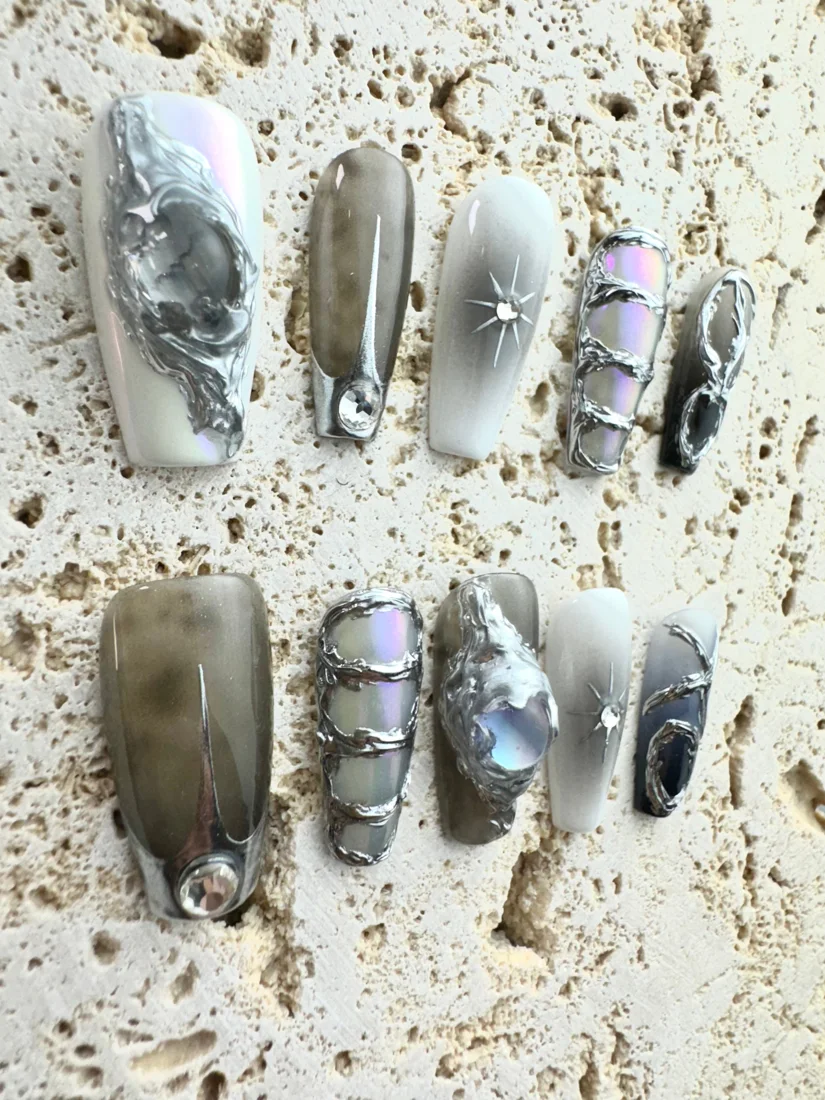 Iron Ore Princess Press On Nails detail 8