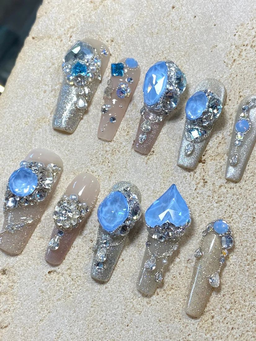 Aqua Euphoria Press On Nails detail 5