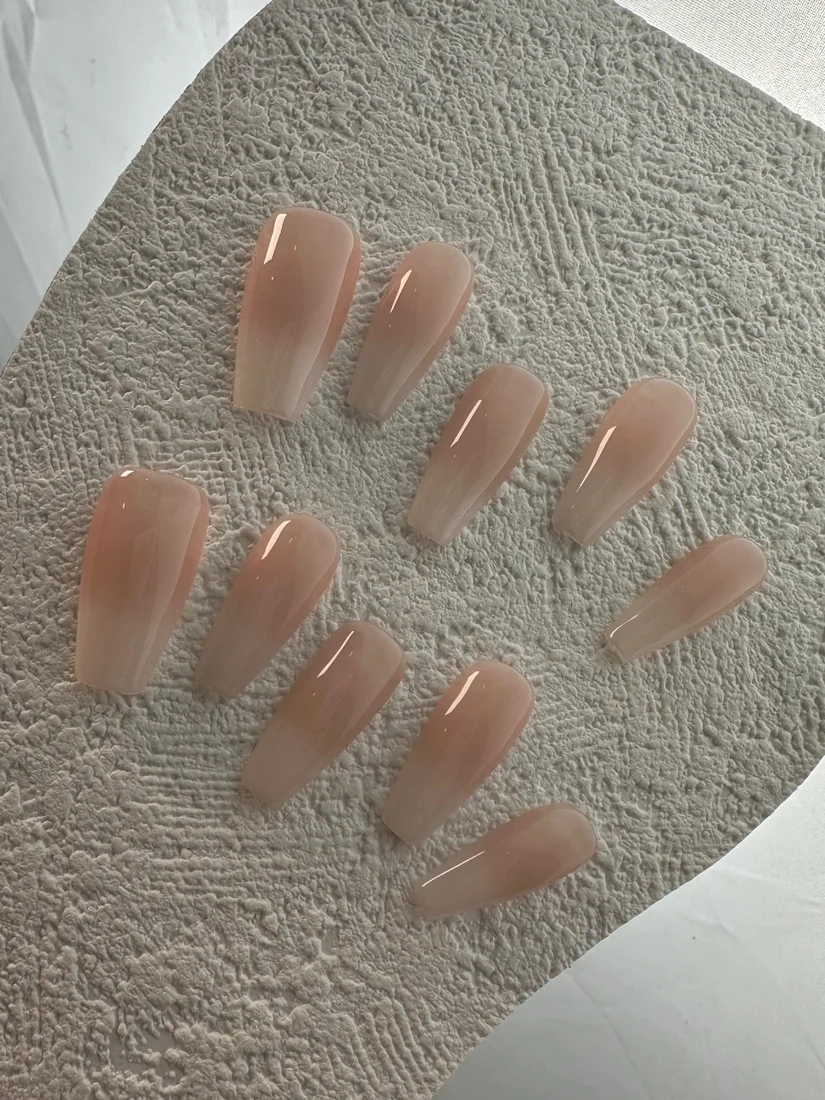 Nude Elegance Press On Nails detail 4