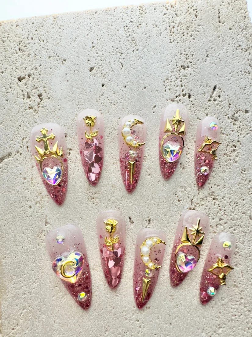 Mermaids Dream Press On Nails detail 3